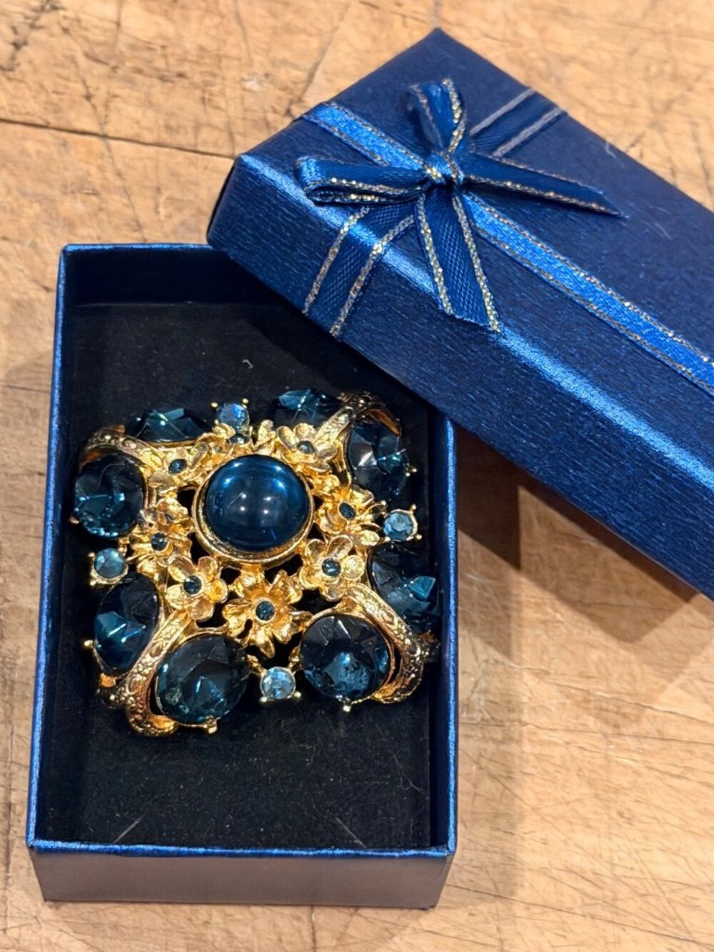 Vintage Gold-Tone Brooch With Blue Glass Stones & Floral Design Includes Blue Gi